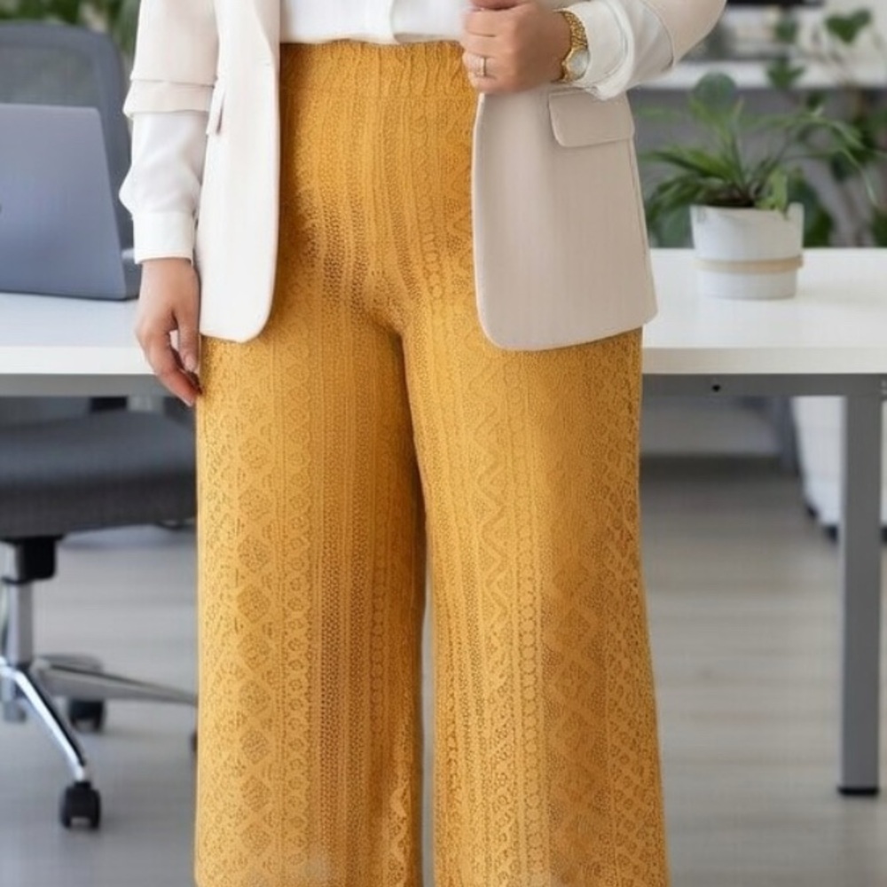 Women's Mustard Lace Wide-Leg Fully lined Pants
